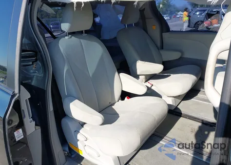 2012 Toyota Sienna Base V6 7 Passenger from USA, damaged, VIN 5TDZK3DC0CS210560